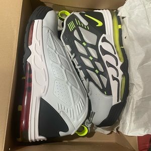 Nike Air Max Pillar Neutral Grey - size 9 rare